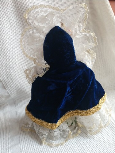 Vtg Chalkware Jesus Infant Child of Prague Statue 9" H w/Purple & Gold Vestment - Picture 4 of 5
