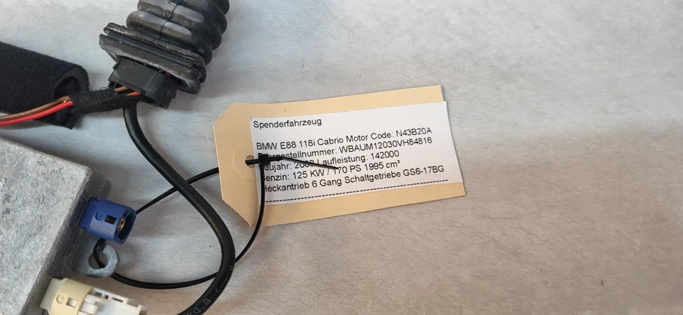BMW 1er E88 USB-/Audio Schnittstelle Hub 8410 9123739 - Bild 3 von 4