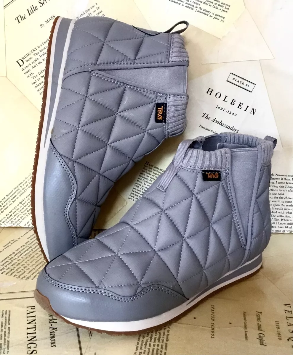 Teva Ember Mid Boot Quilted Rubber Sole Vegan Footwear Pull On
