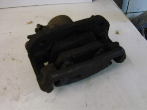 BMW E87 1er 116i Bremssattel Bremsen Bremse Vorne Rechts*