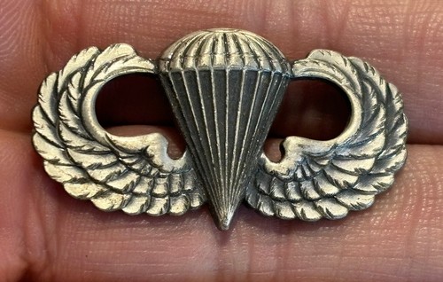 Vietnam Ära US Army Sprungflügel Para Fallschirm Fallschirmjäger Militär Flügel Pin