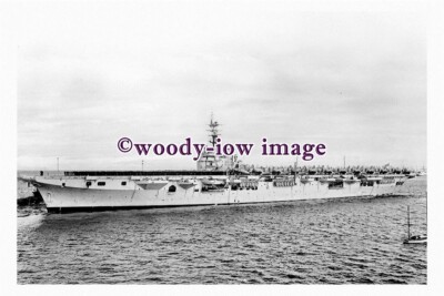 rs0020 - Australian Navy Aircraft Carrier - HMAS Sydney R17 - Foto