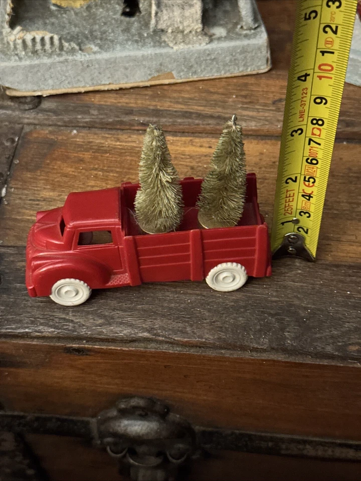 Camión de juguete Lapin 1941-1946 cabina sobre Chevy de plástico rojo con 2 árboles Foto 4 de 4