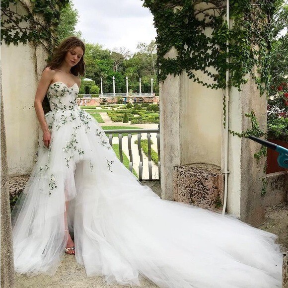 monique lhuillier green floral wedding dress Sheer Beauty #moniquelhuillier #mlbride #wedding #bride #bridal #jardin