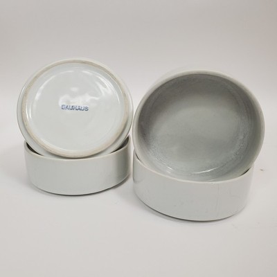 Lot of 4 Vintage Bauhaus White Stoneware Bowls 5.5  Isamu Kenmochi Trend Japan