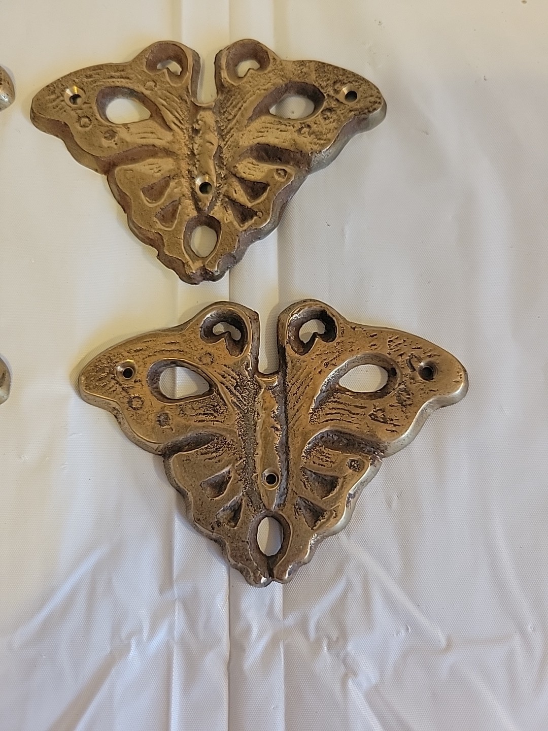 4 Vintage Brass Furniture Escutcheons Corner Brackets Chest Trunk Butterfly New!