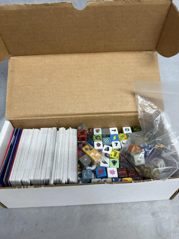 WizKids Dice Masters Lote Mixto 250+ Dados y Cartas Marvel X-Men Avengers Juego Foto 2 de 4