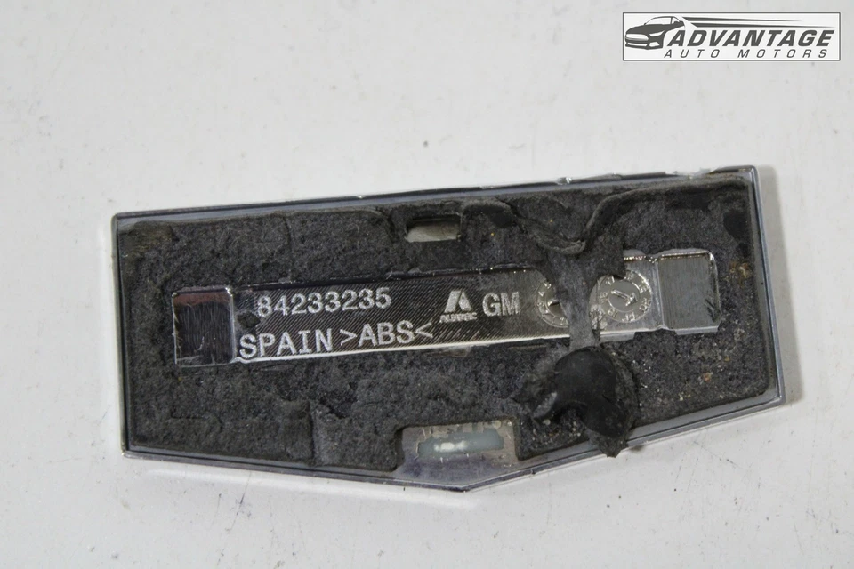 2018-2024 CHEVROLET CAMARO FRONT LEFT DRIVER SIDE FENDER NAMEPLATE EMBLEM OEM - Image 4 of 4