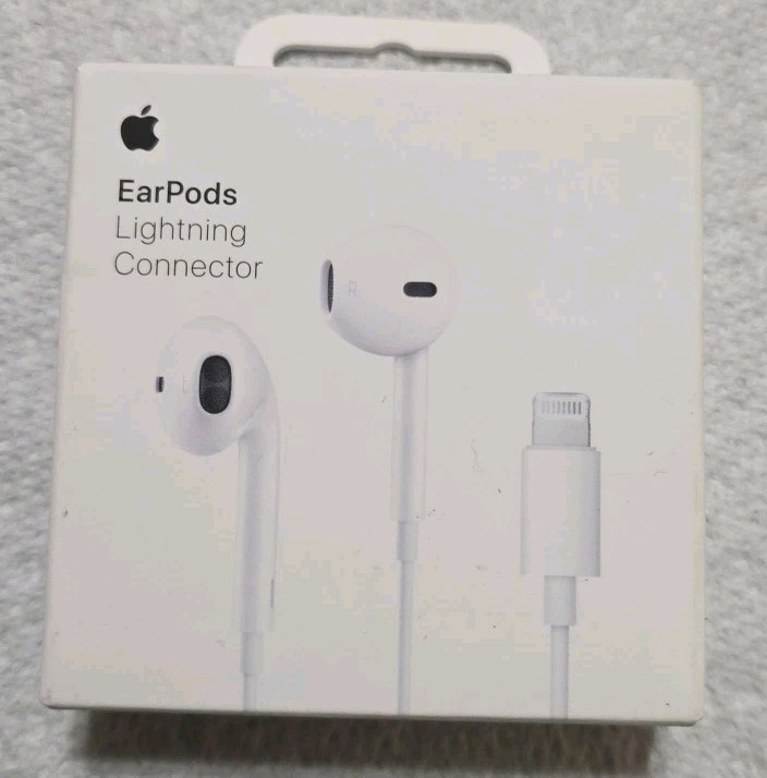 Apple Wired EarPods Lighting Connector