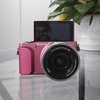 SONY Alpha NEX-3N Mirrorless Digital Camera with E 3.5-5.6/PZ 16-50mm OSS lens z