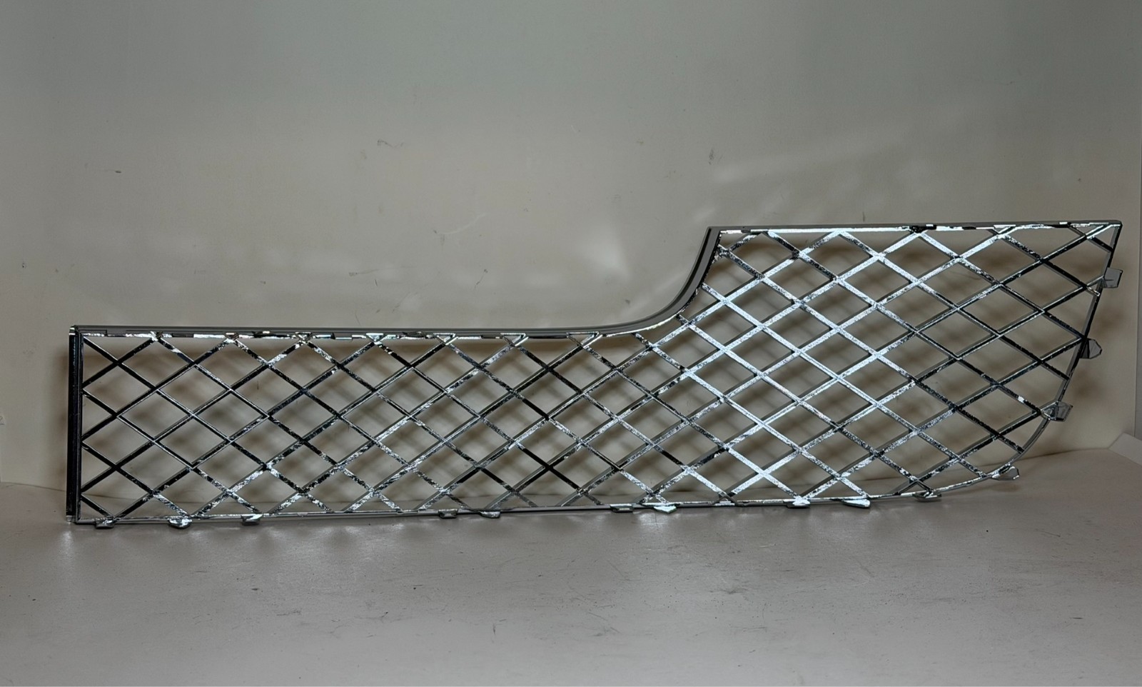Bentley Continental GT 2012-2015 Front Right Bumper grille Chrome P/N 3W3807682