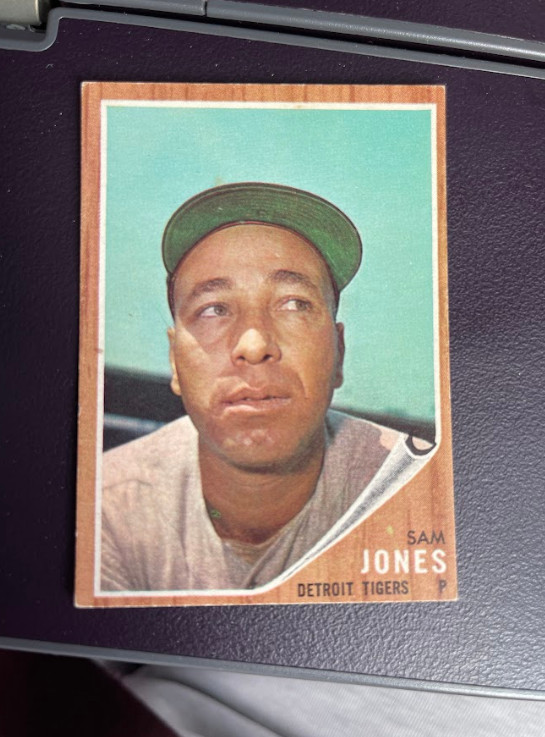 DCC: 1962 Topps Sam Jones Detroit Tigers #92 EX+ (MC)