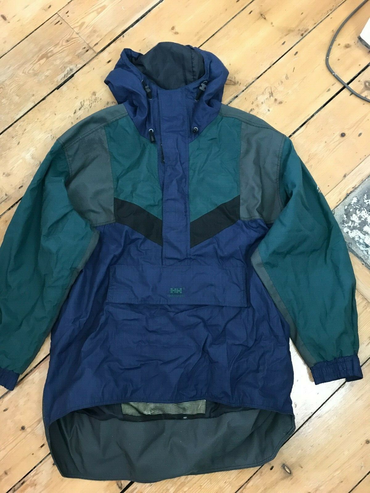 Picture 2 of 11