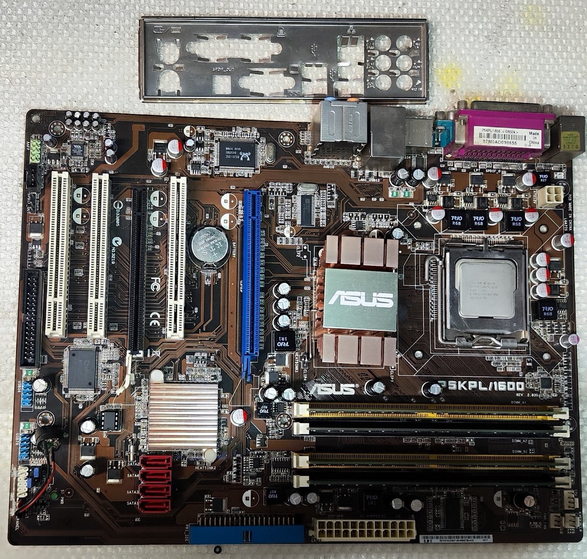 ASUS P5KPL/1600 ATX Motherboard +Intel Core Quad Q6600, 4GB RAM, and IO  Shield