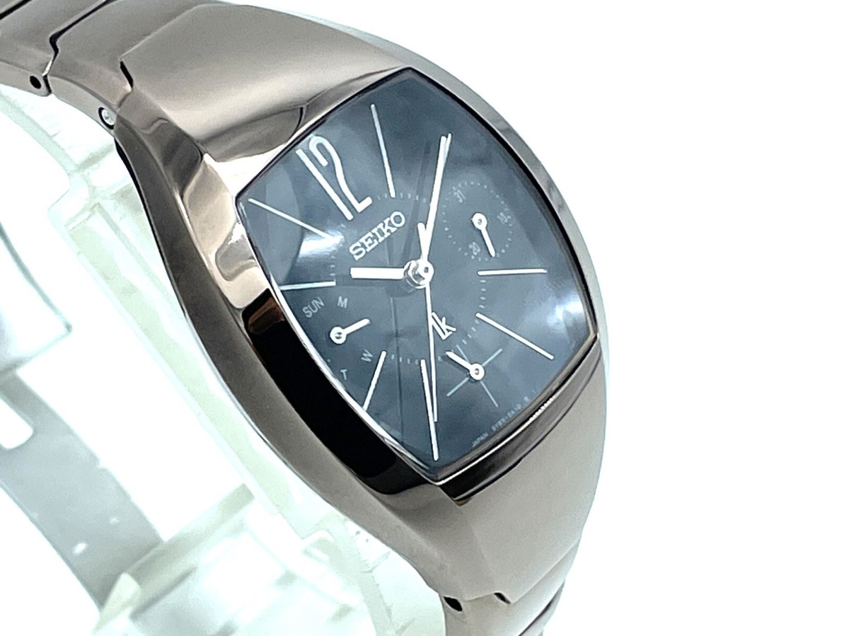 Near MINT SEIKO Ladies LUKIA Quartz Watch Barrel 3 sub-dial