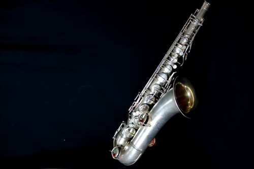 1923 Conn New Wonder I 8M Tenor Saxophone - Used, Case Included - Picture 8 of 15