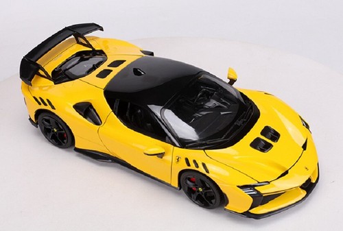 Bburago 1:18 Ferrari SF90 XX Stradale Yellow Diecast Model Racing Car NEW IN BOX - Picture 4 of 4