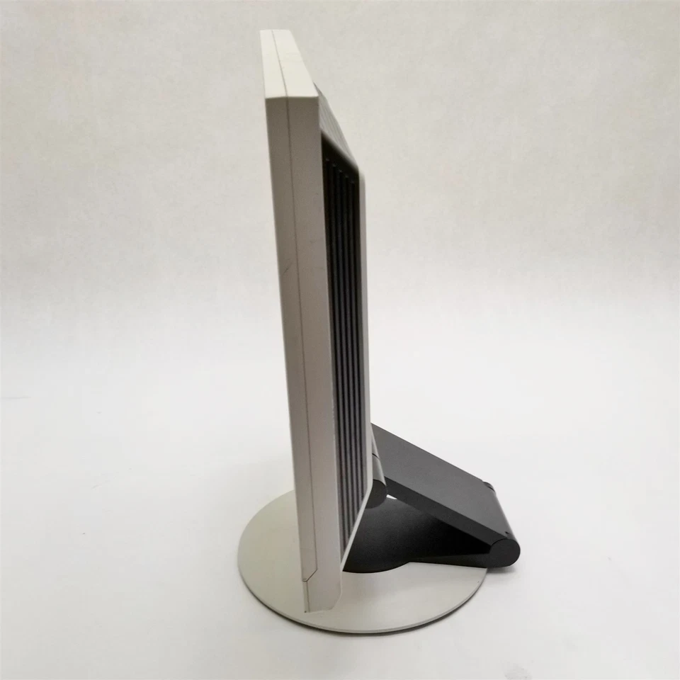 Monitor ergonômico Fujitsu Siemens ScenicView B17-2 17" tela LCD TFT 1280x1024 - Imagem 4 de 4