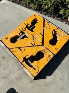 345-5147 Hip Counter weights QTY 4 Cat 259D 289D 299D3