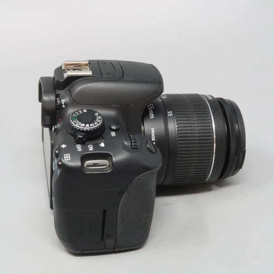 Canon EOS Rebel T4i 18MP DSLR Camera 18-55mm f/3.5-5.6 IS II Lens - Image 4 of 4