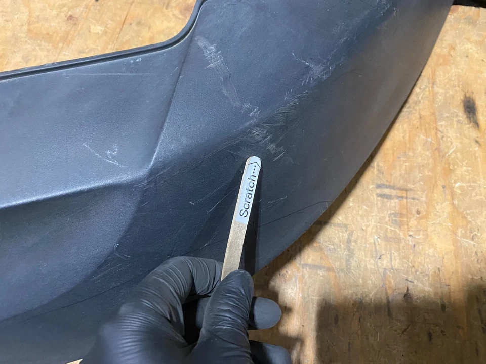 Cubierta de parachoques trasero texturizada Ford Taurus 2010 a 2012 cenefa U0147 PS Foto 4 de 4