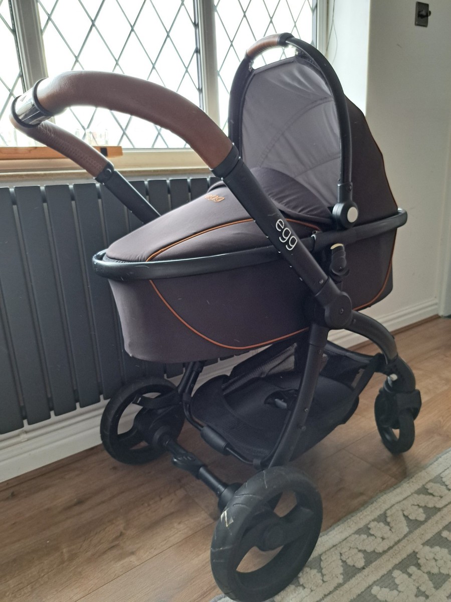 egg2 Stroller [Black Tan] Travel System Including egg2