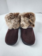Isotoner Women's 8.5-9 Faux Fur Bootie Slippers Maroon