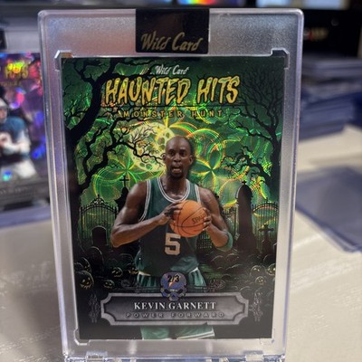 2025 Wild Card Haunted Hits Kevin Garnett 2/3 Green Scope Refractor Color Match