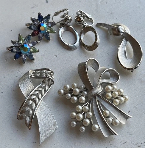 Lot 5 Crown Trifari Vintage Brooch Pearls Clip On Earrings Dangle Drop Silver