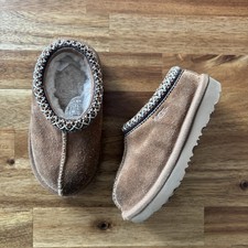 UGG Tasman II Slippers Toddler Size 9 Shoes Chestnut Suede Slip On Minimalist