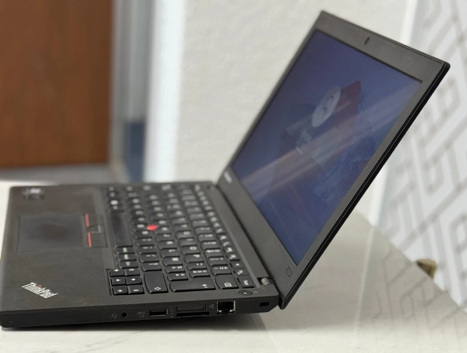 Pc Portable Lenovo Thinkpad x250 core i5 5eme gen 8 Go Ram 256 Ssd En Bon Etat - Photo 2/4
