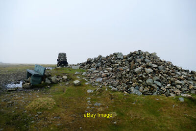 Foto 12x8 Cairn und Trigpunkt auf High Pike Fell Seite Der Großteil der c2020