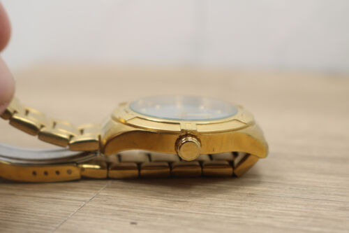 Invicta Pro Dive Mother of Pearl Dial Gold Tone Ladies Watch 18324 New Batt - Picture 5 of 6