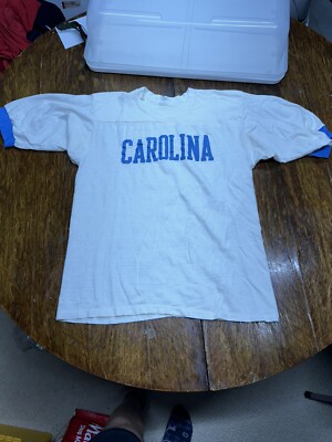 North Carolina Tar Heels Chapel Hill UNC Mens T-Shirt Large Spellout