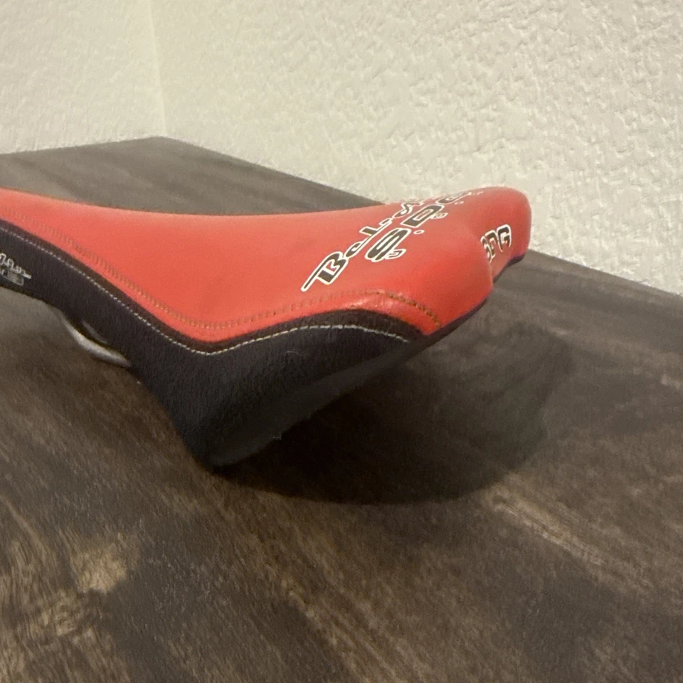 Титановое сиденье SDG Bel Air Sadde для горного велосипеда BMX красно-черное 1990-е оригинальное A04 90-е винтаж - Изображение 4 из 4