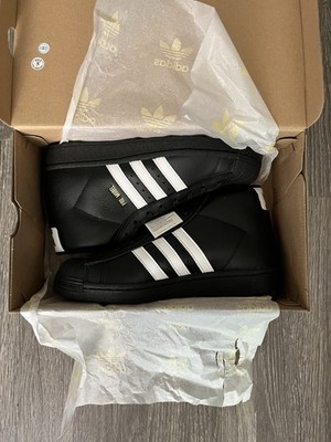 Adidas Pro Model High Top Men s Size 7 White Black Gold Brand New