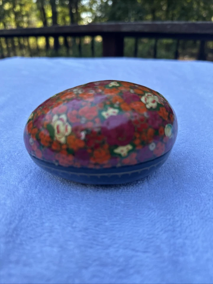Floral Egg Kashmir India Boudoir Jewelry Ring Box Hand Painted Paper Mache Vtg - Image 4 of 4