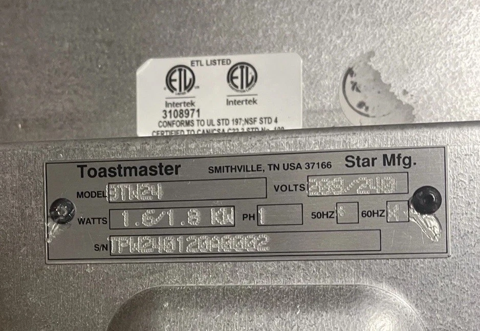 Toastmaster BTW24 Commercial Bagel / Bun Pop-Up 4-Slot Toaster - 208V - Image 3 of 4