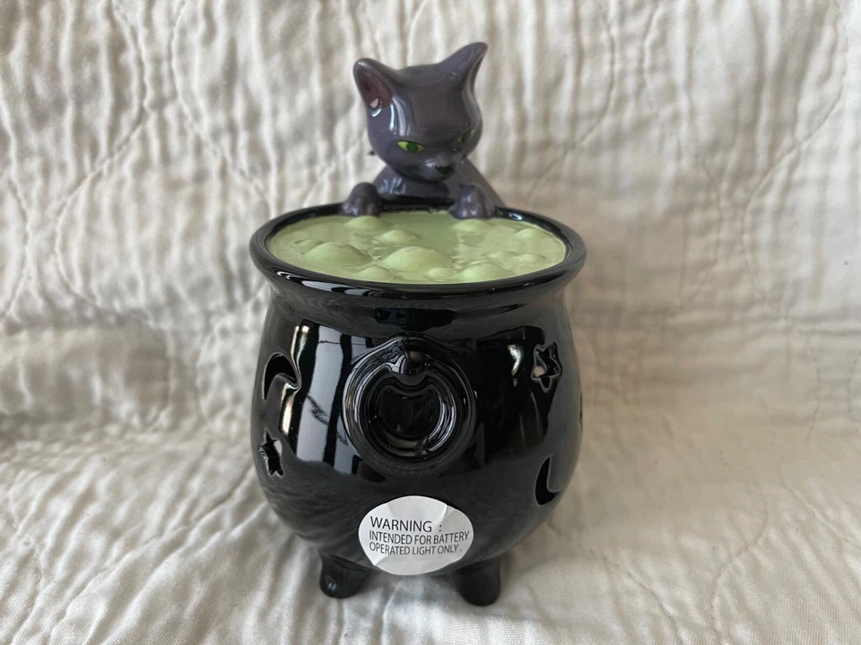 Candelabro Candelabro Candelabro Candelabro Candelabro Baldero Baloncesto Halloween Hocus Pocus Parks Disney 2022 Foto 3 de 4