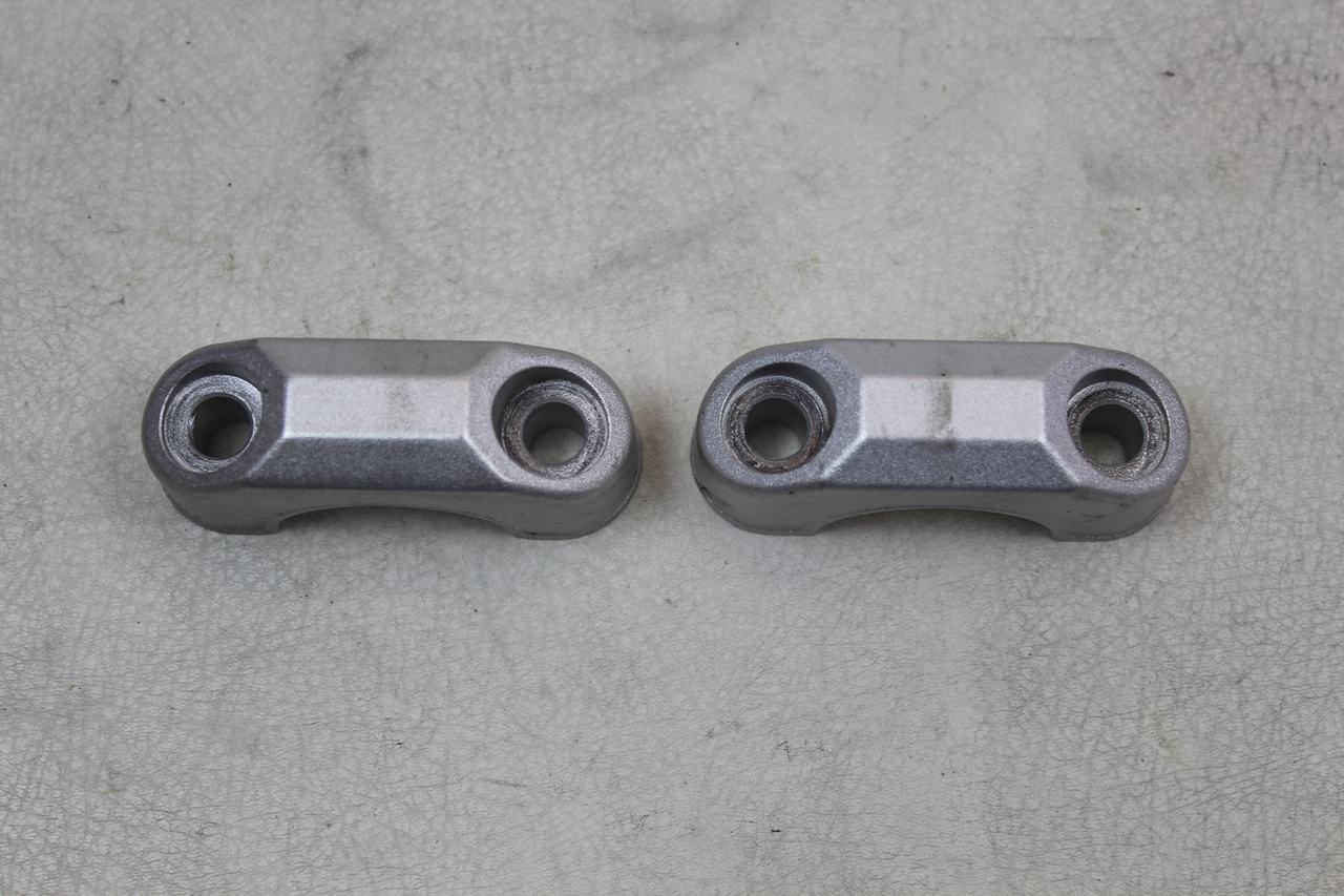 BMW S1000XR S1000 XR 1417 OEM Handle Bar Handlebar Risers Clamps