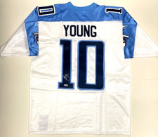 Camiseta firmada por Vince Young de los Titanes PSA/DNA ROY F26839