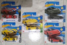 Lotto 5 Hot Wheels Ferrari 2025 1:64 F40 Competizione, 365 GTB, SF90 Stradale