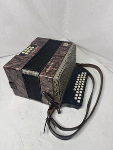 Hohner "Victoria Club Modell" button Accordian accordion Bb/Eb