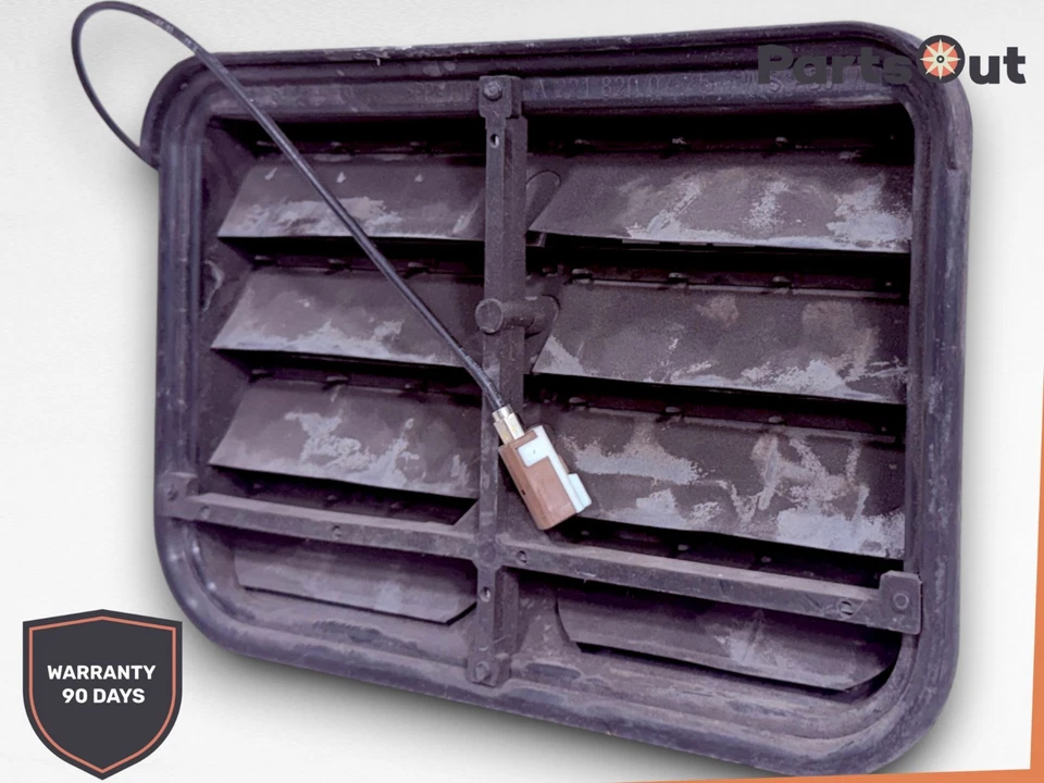 Оригинальная напольная антенна вентиляционное отверстие 07–10 Mercedes CL550 A 221 820 07 75 - Изображение 3 из 4