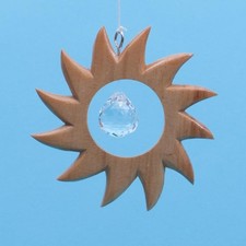 Kristallobjekt "Sonne" 10 cm Holz natur mit Regenbogenkristall Feng Shui Mobile