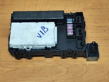 Pontiac Vibe 2003 Module de fusibles 8264101040 ZIR3761