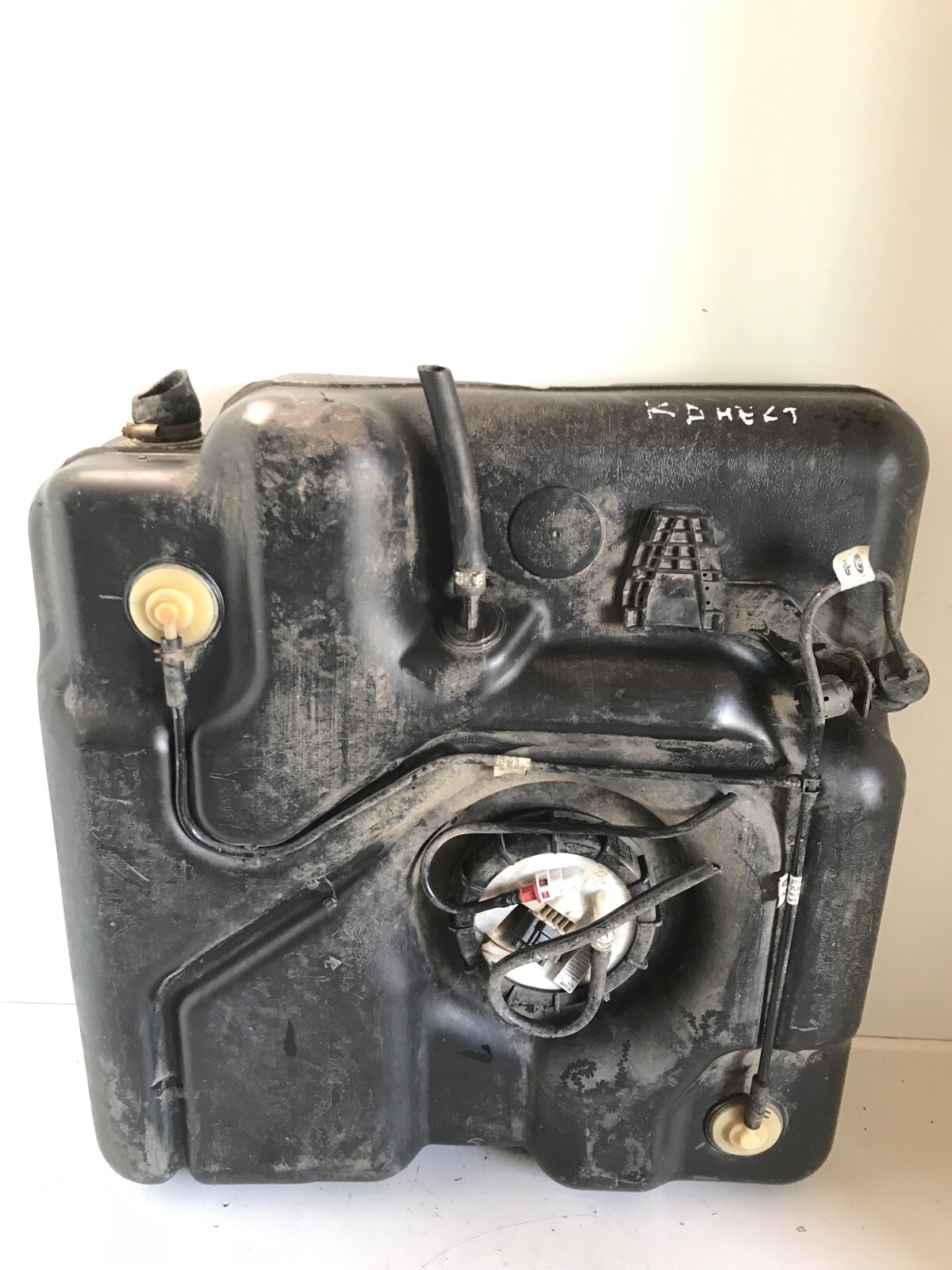 Ford Transit Connect fuel tank \u0026 fuel 