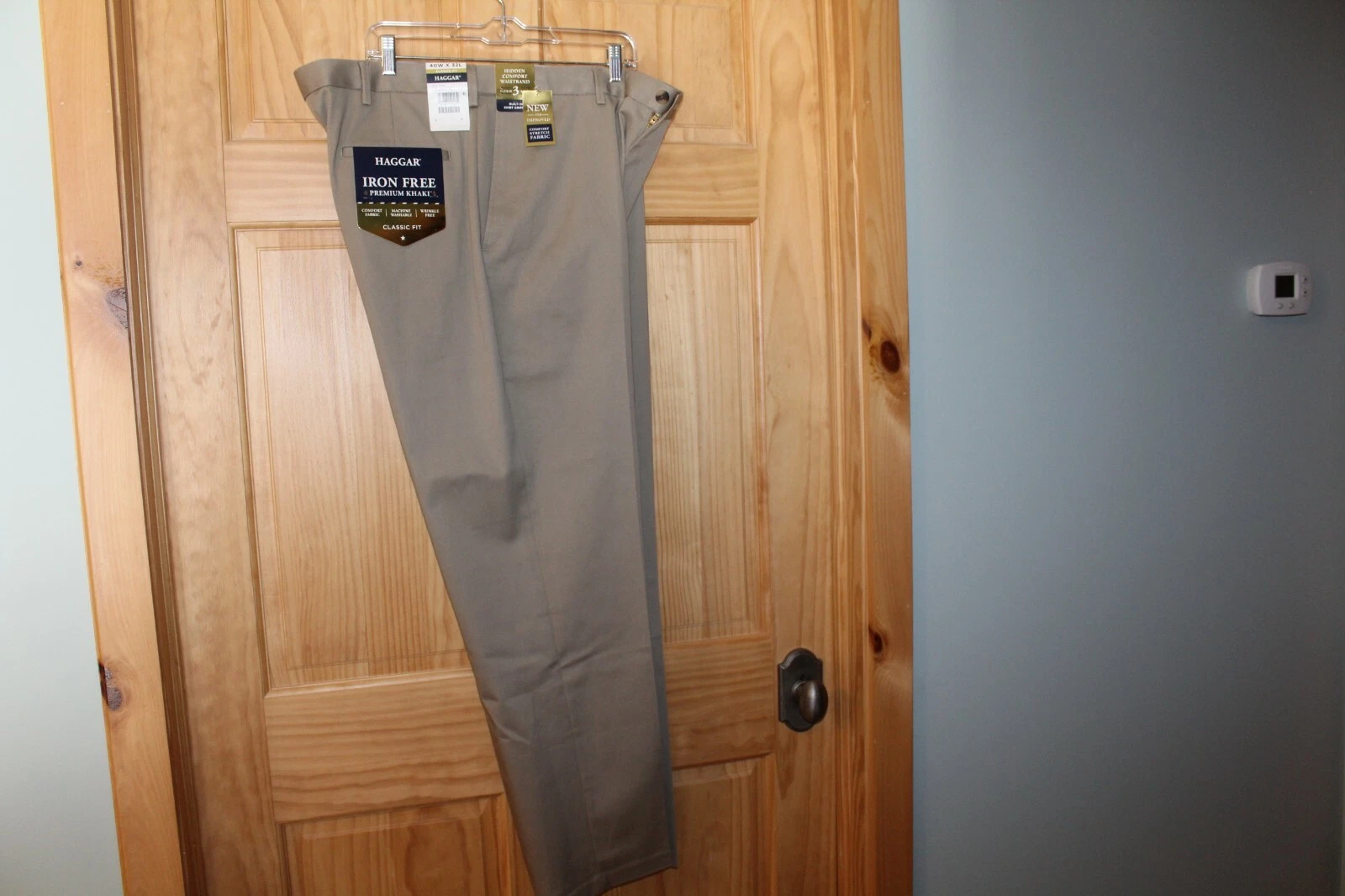 Haggar Mens Iron Free Premium Khaki Class. Fit Flat Front Tan Pants - 40/32 NWT