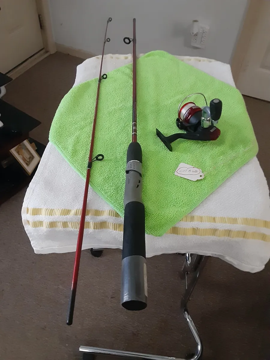 Spinning Fishing Rod ZEBCO Slingshot 5'Ultra Light 2-6lb And Reel DOCK DEMO