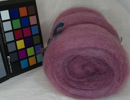Romney wool roving variegated pinks and reds spinning felting fiber arts weaving - Picture 2 of 3